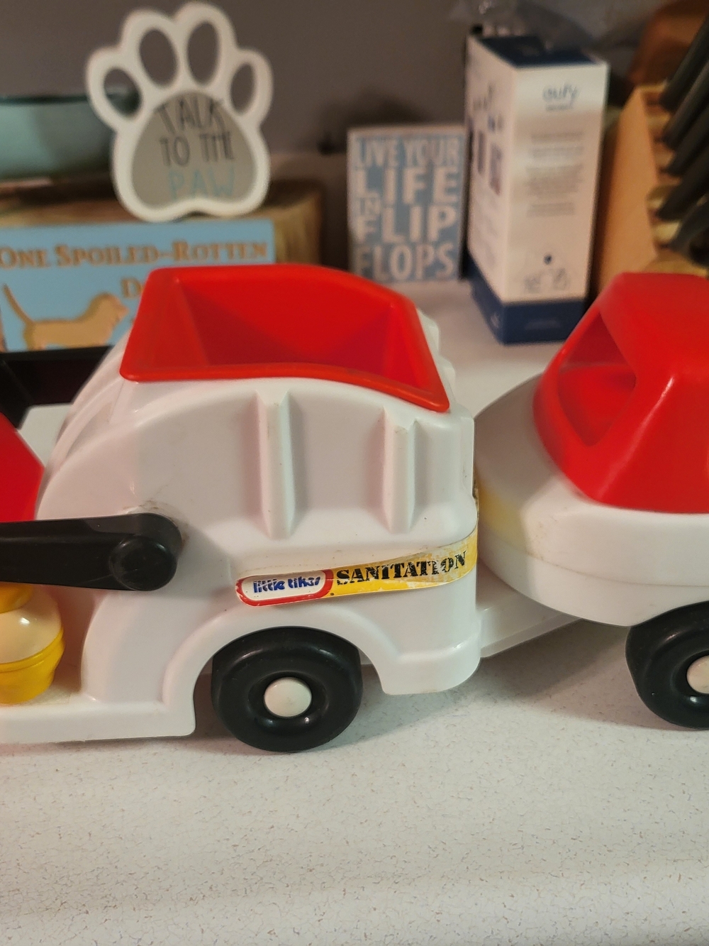 Little Tikes White and Red Toy Sanitation Truck